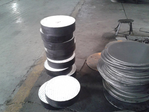 四弗板橡膠支座